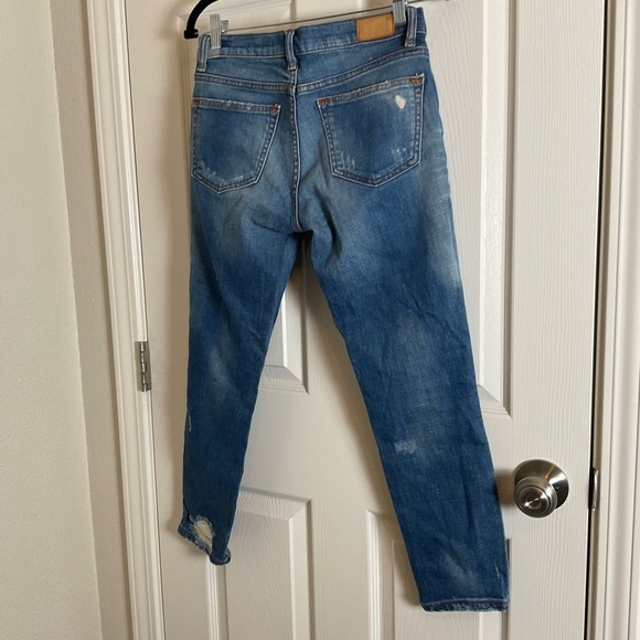 Zara medium rise Distressed Blue Jeans size 2 - Picture 8 of 9
